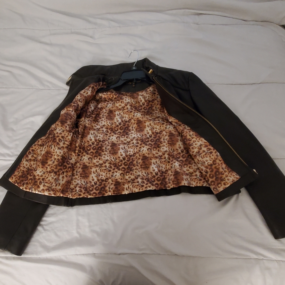 Baby Phat leather jacket 🐆